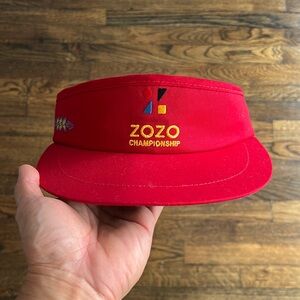 USED Sugarloaf x Zozo Championship visor in good condition